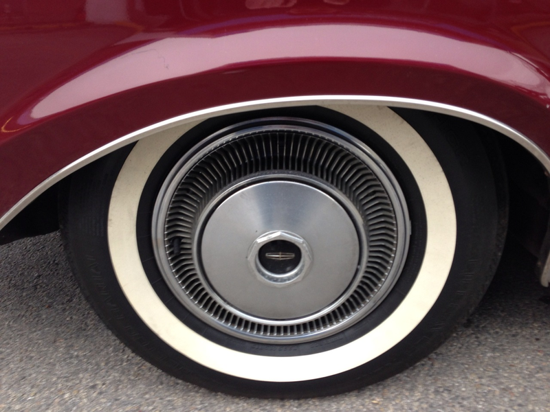 Illustration for article titled This Lincoln Continental Mark III Is A Massive American Pimpmobile